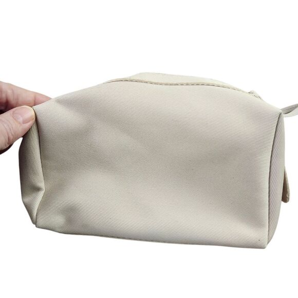 Salvatore Ferragamo Cream Makeup Perfume Bag - Picture 5 of 8